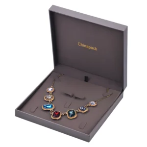 custom pendant boxes with logo